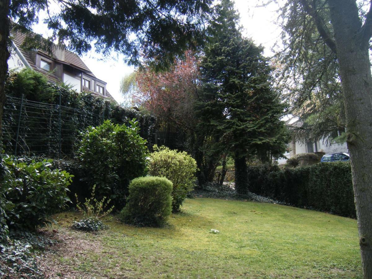 Les Lutins Bed & Breakfast Sainte-Ruffine Exterior photo